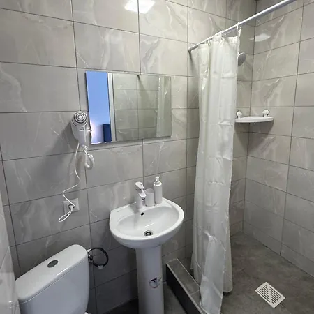 Elena Resort *
